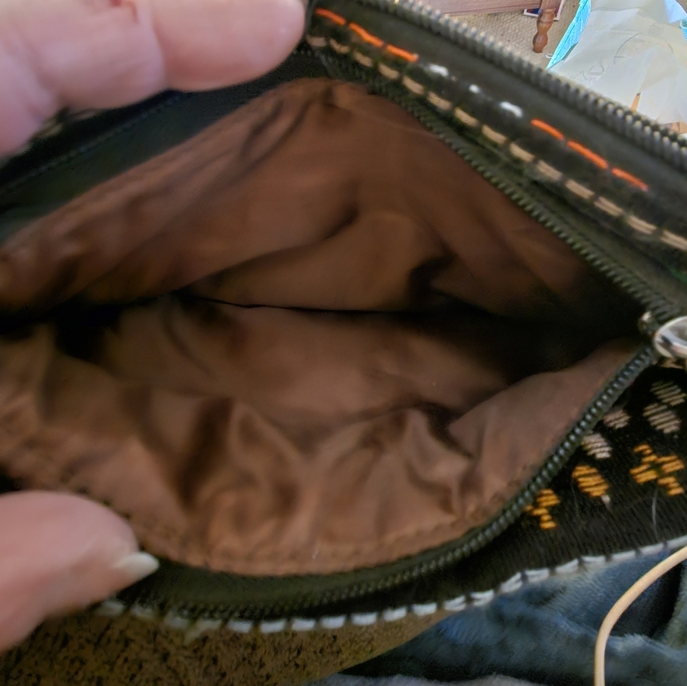 Wristlet - Picture 5 of 7